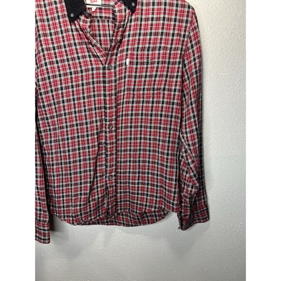 Womens Levis Shirt Red Plaid Corduroy Collar Flannel Button Up Size Small - Picture 3 of 5